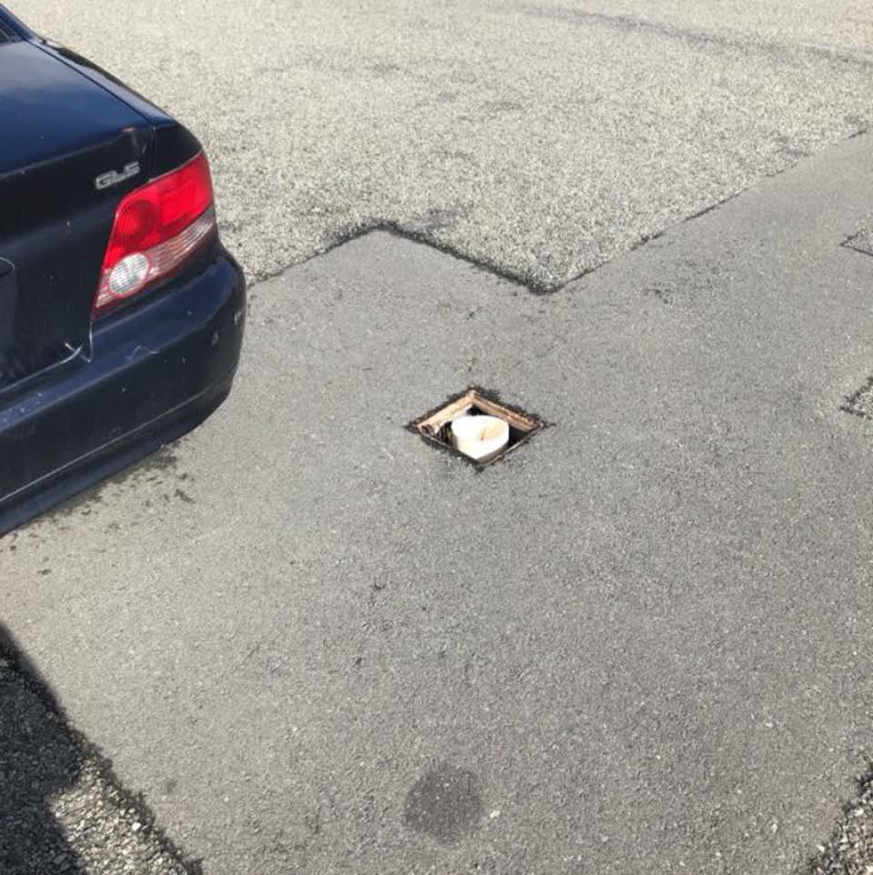 The photograph attached to this roading/streets report
