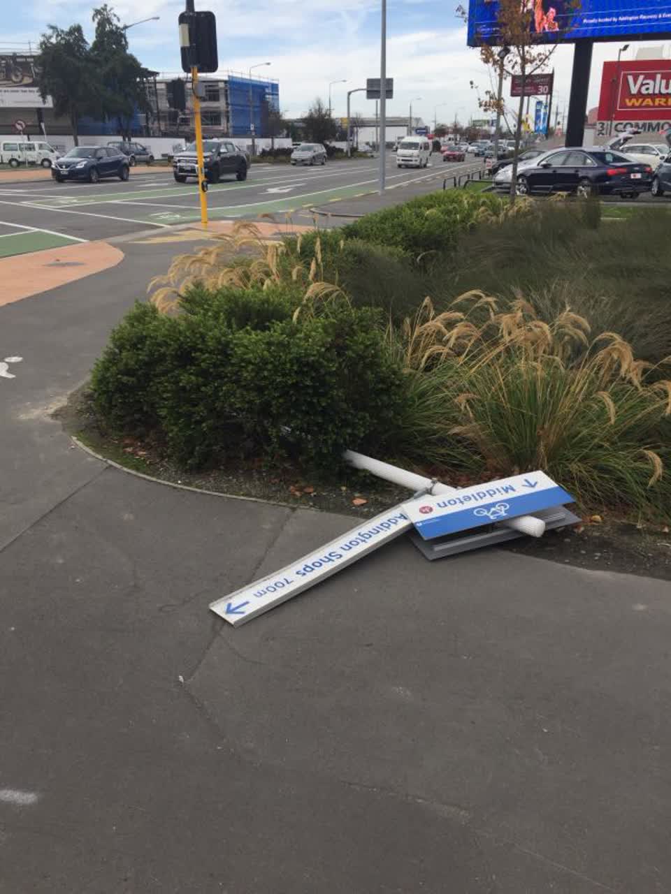 The photograph attached to this roading/streets report
