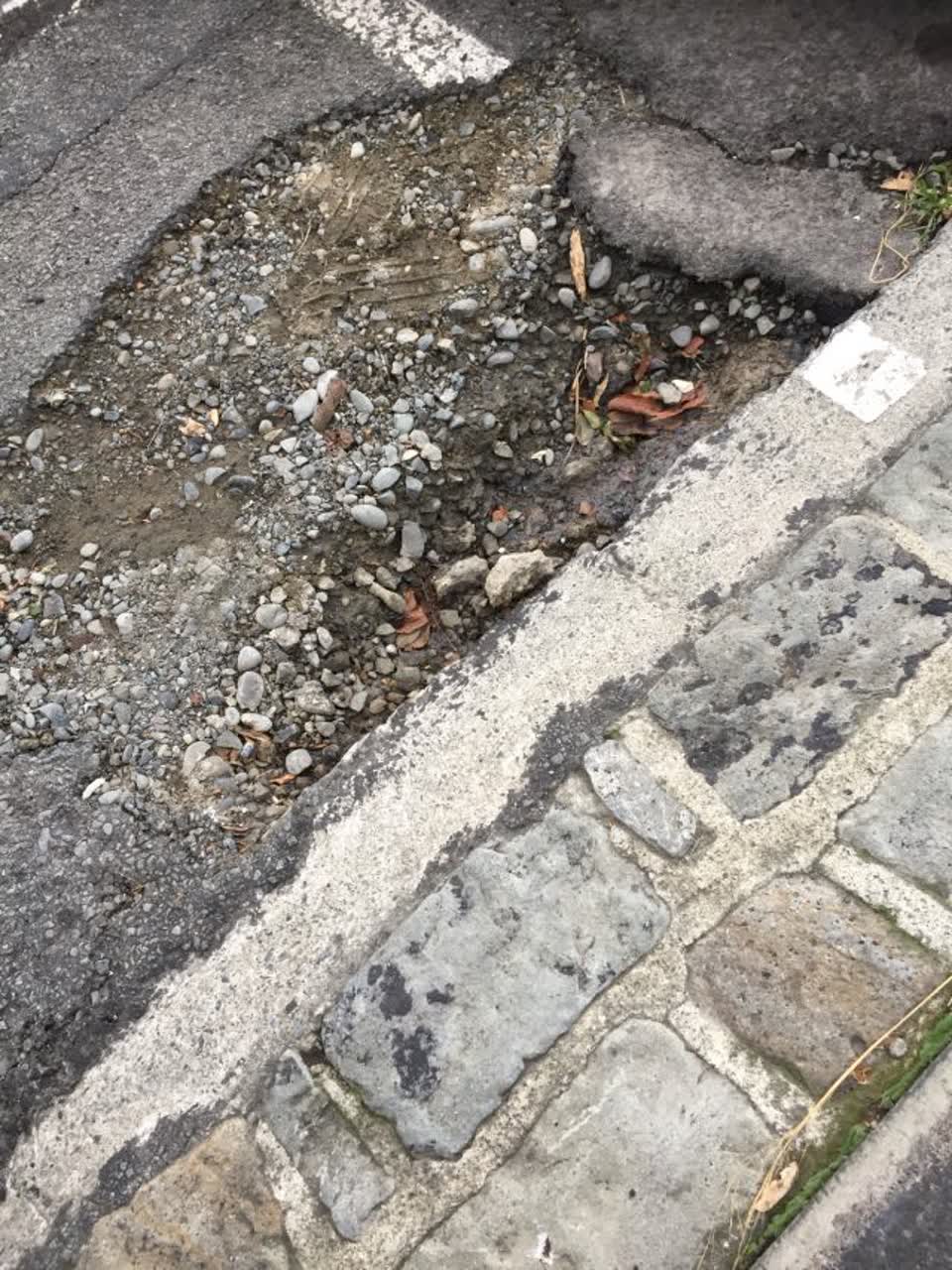 The photograph attached to this roading/streets report