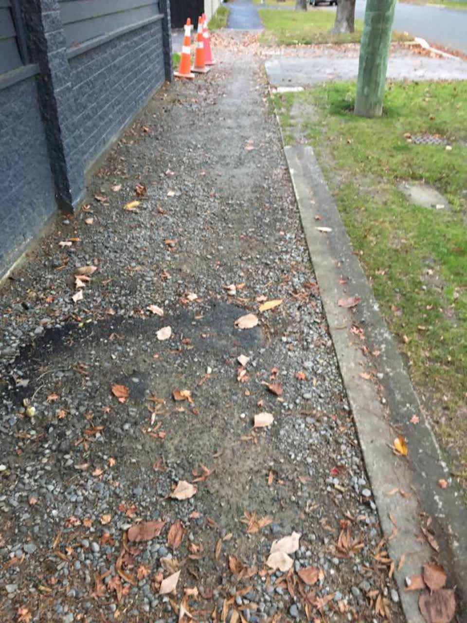 The photograph attached to this roading/streets report