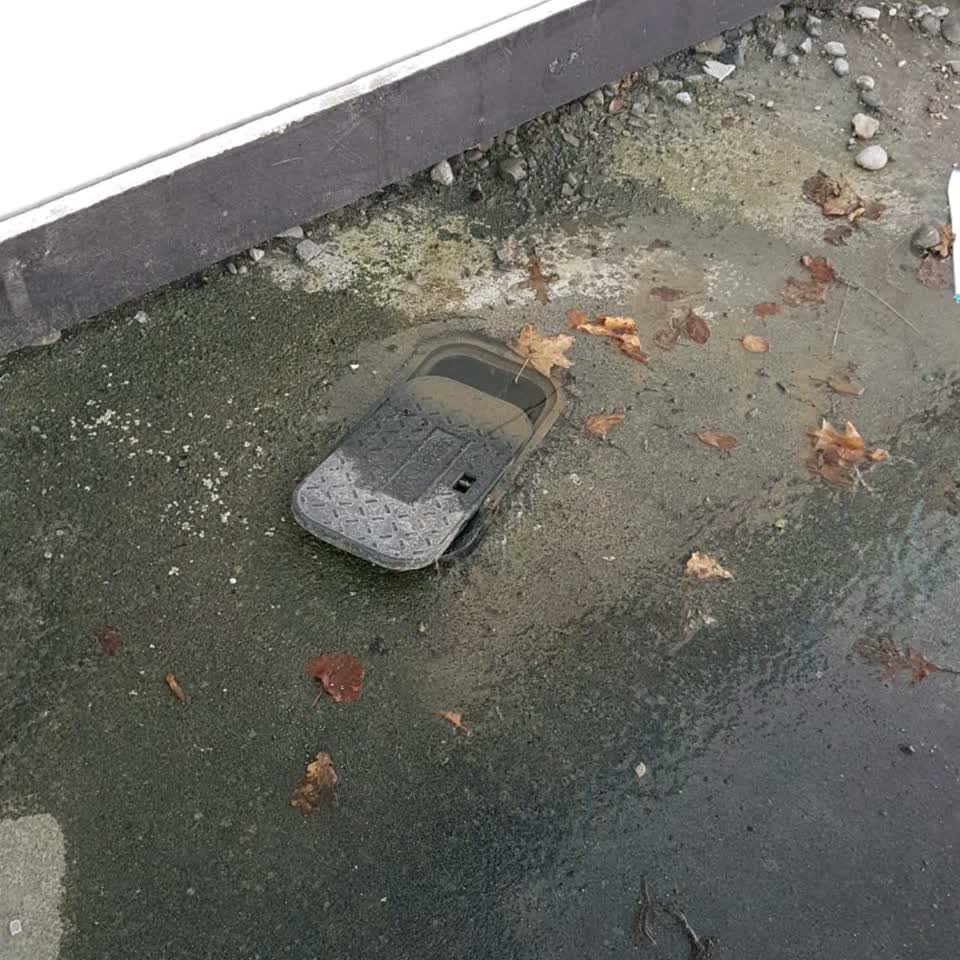 The photograph attached to this water supply report