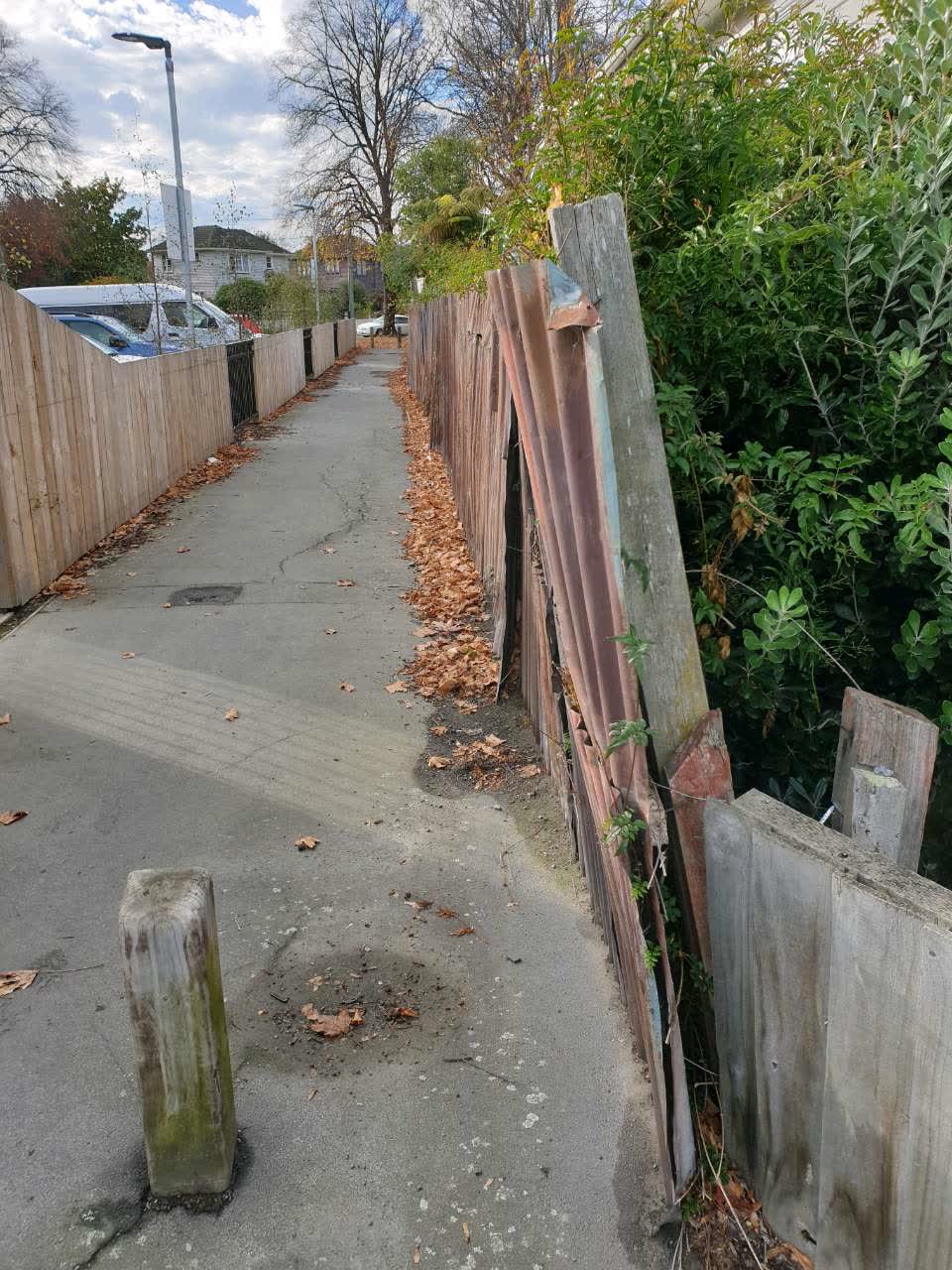 The photograph attached to this roading/streets report