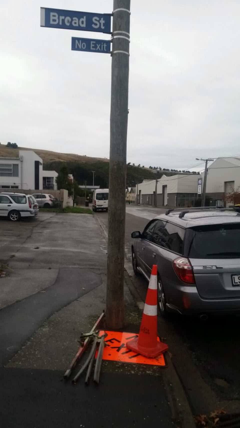 The photograph attached to this roading/streets report