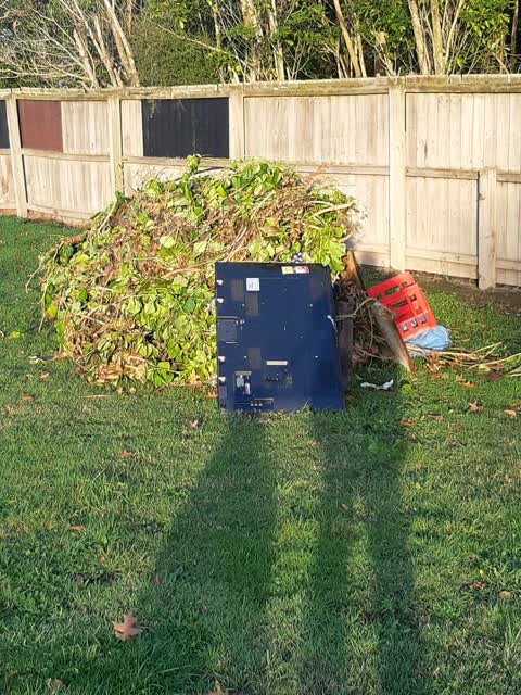 Rubbish/Recycling, a report photo