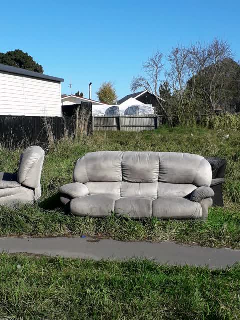 Rubbish/Recycling, a report photo