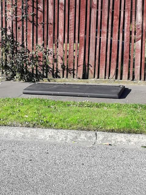 Rubbish/Recycling, a report photo