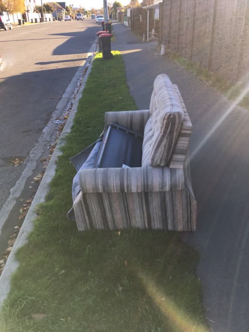 The photograph attached to this rubbish/recycling report