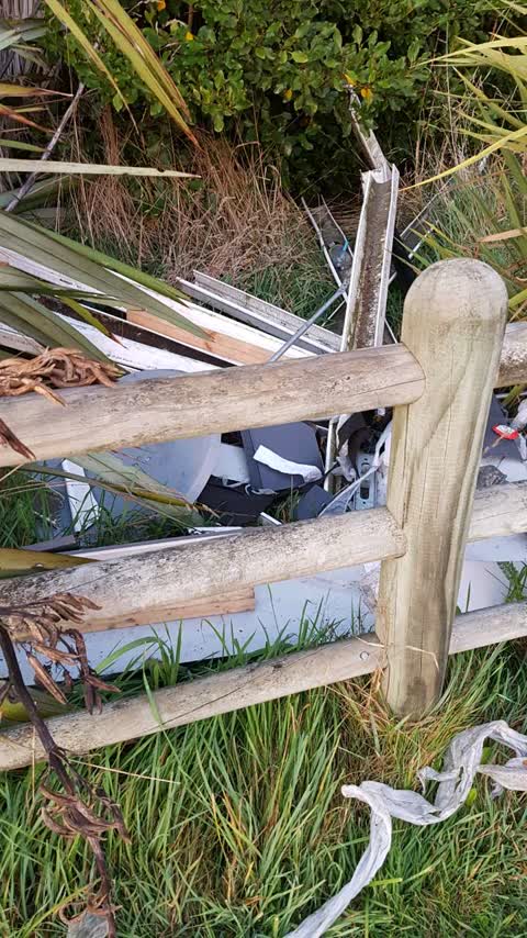 Rubbish/Recycling, a report photo