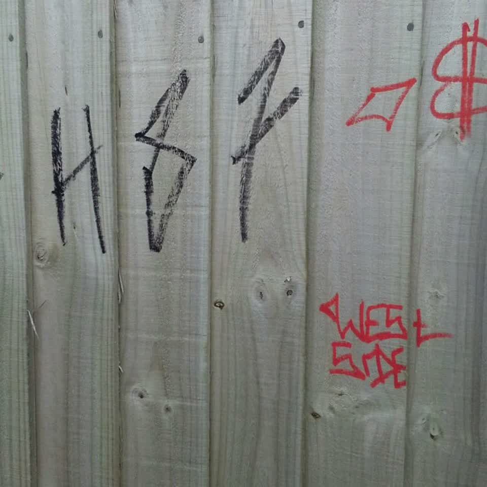 The photograph attached to this graffiti report