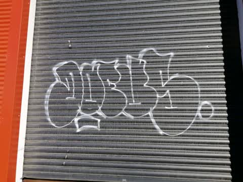 Graffiti, a report photo