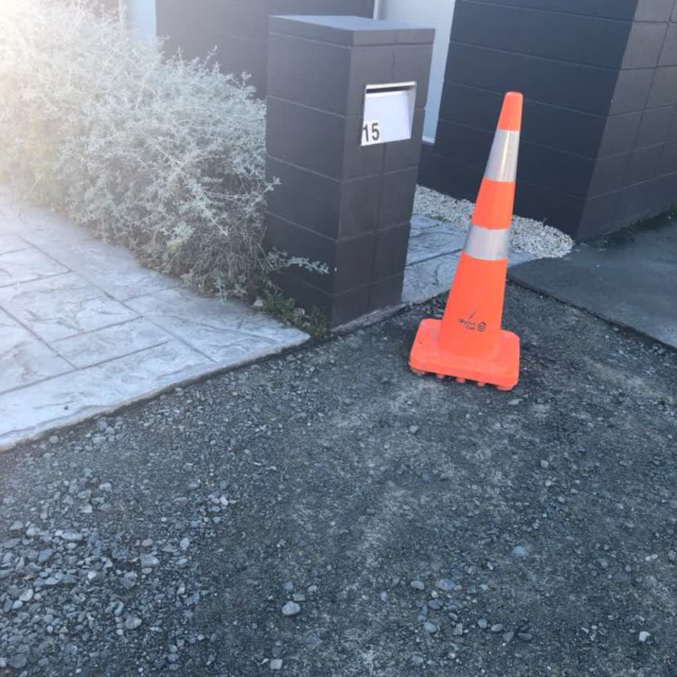 The photograph attached to this roading/streets report