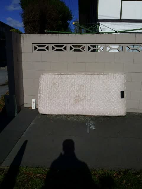 Rubbish/Recycling, a report photo