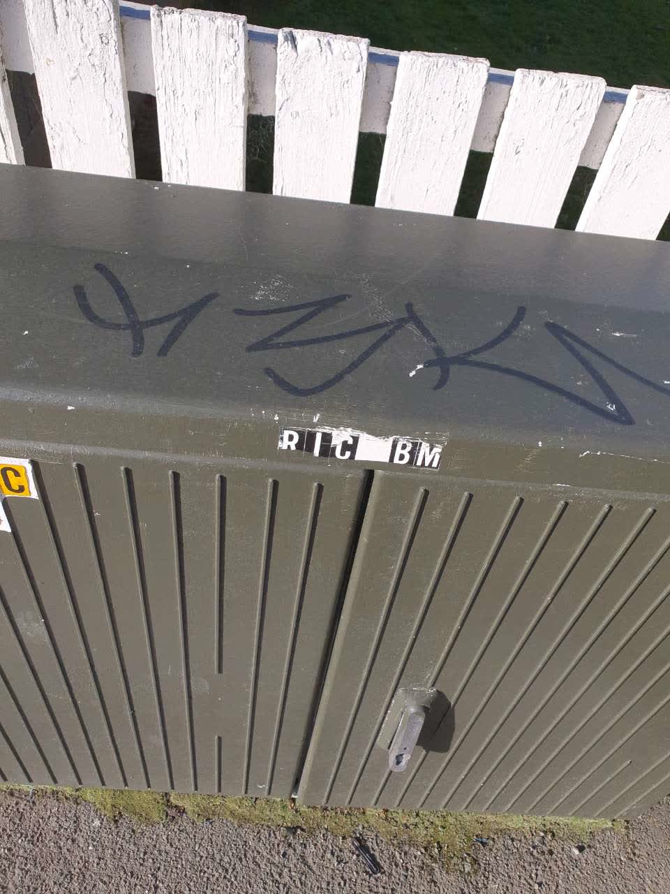 The photograph attached to this graffiti report