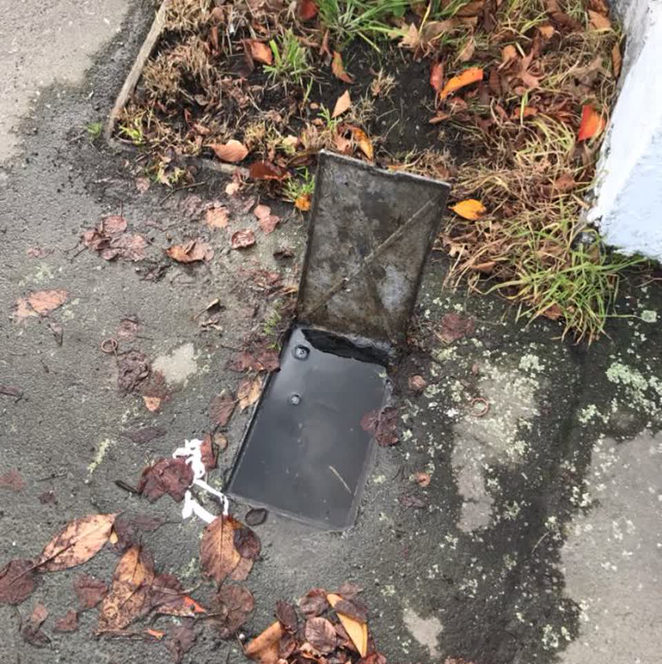 The photograph attached to this water supply report