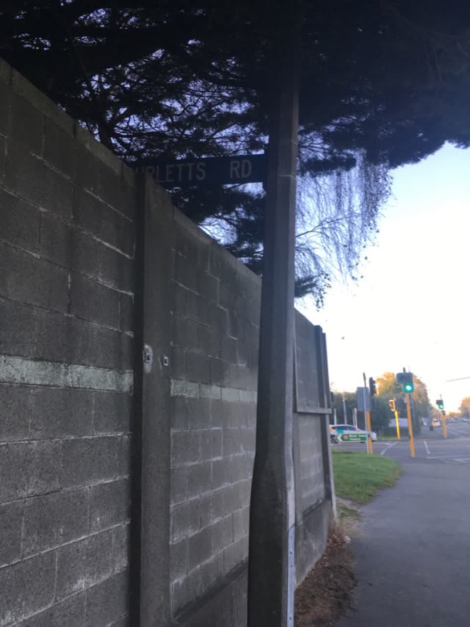 The photograph attached to this roading/streets report