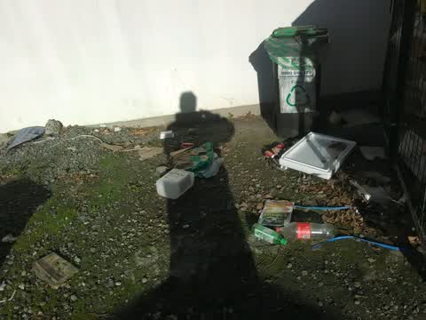 Rubbish/Recycling, a report photo
