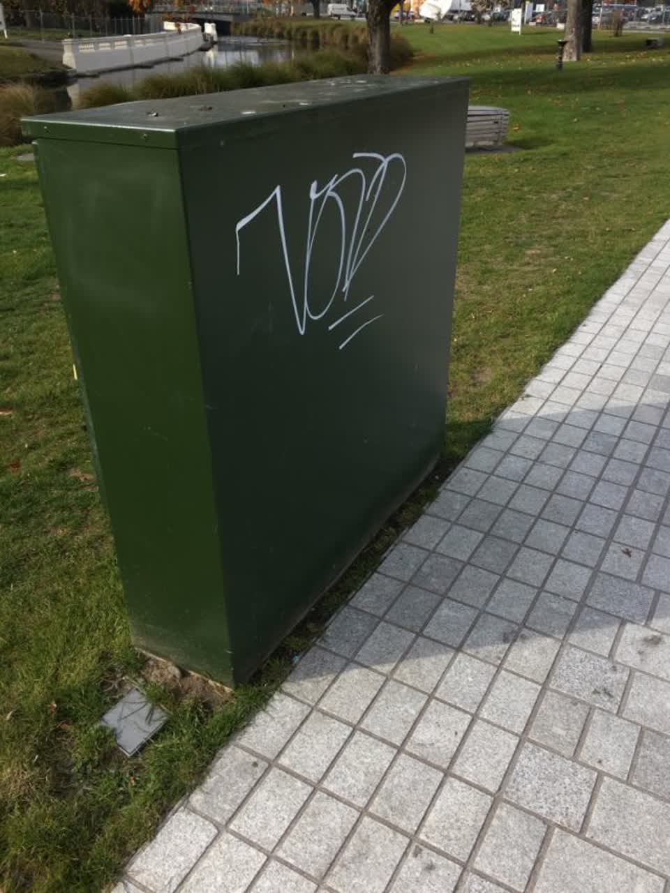 The photograph attached to this graffiti report