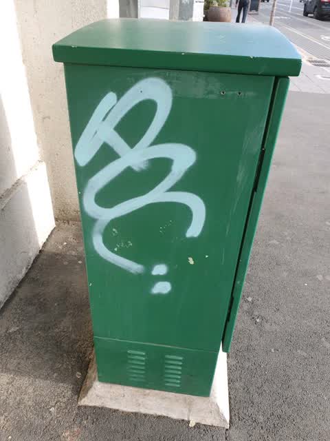 Graffiti, a report photo