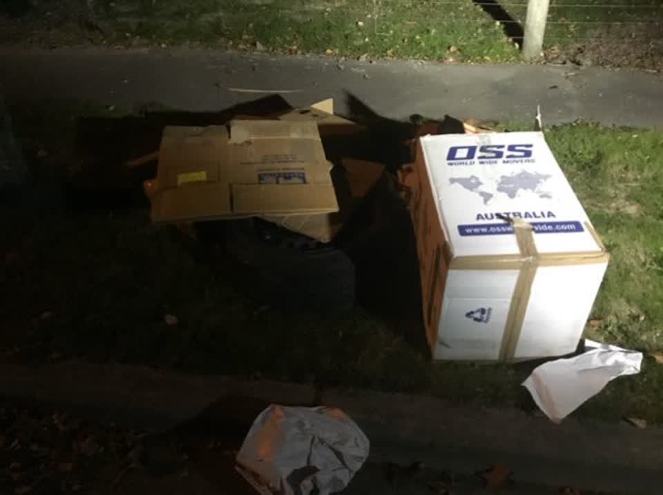 The photograph attached to this rubbish/recycling report