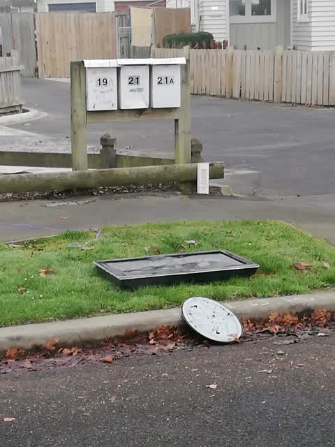 Rubbish/Recycling, a report photo