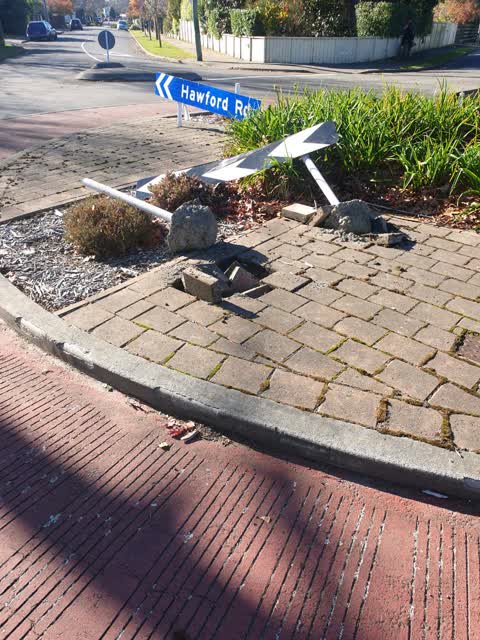 Roading/Streets, a report photo