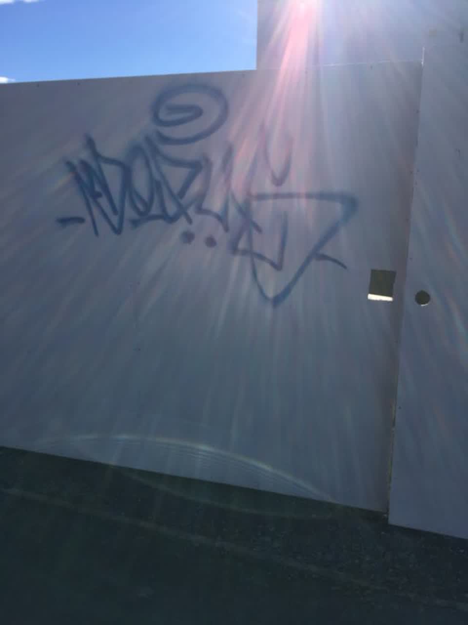 The photograph attached to this graffiti report