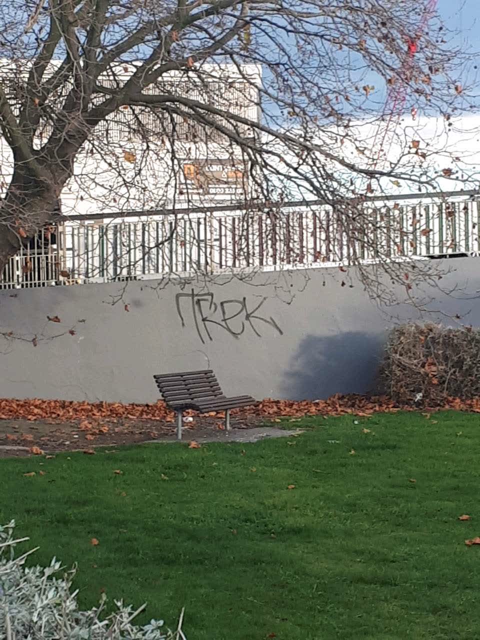 The photograph attached to this graffiti report