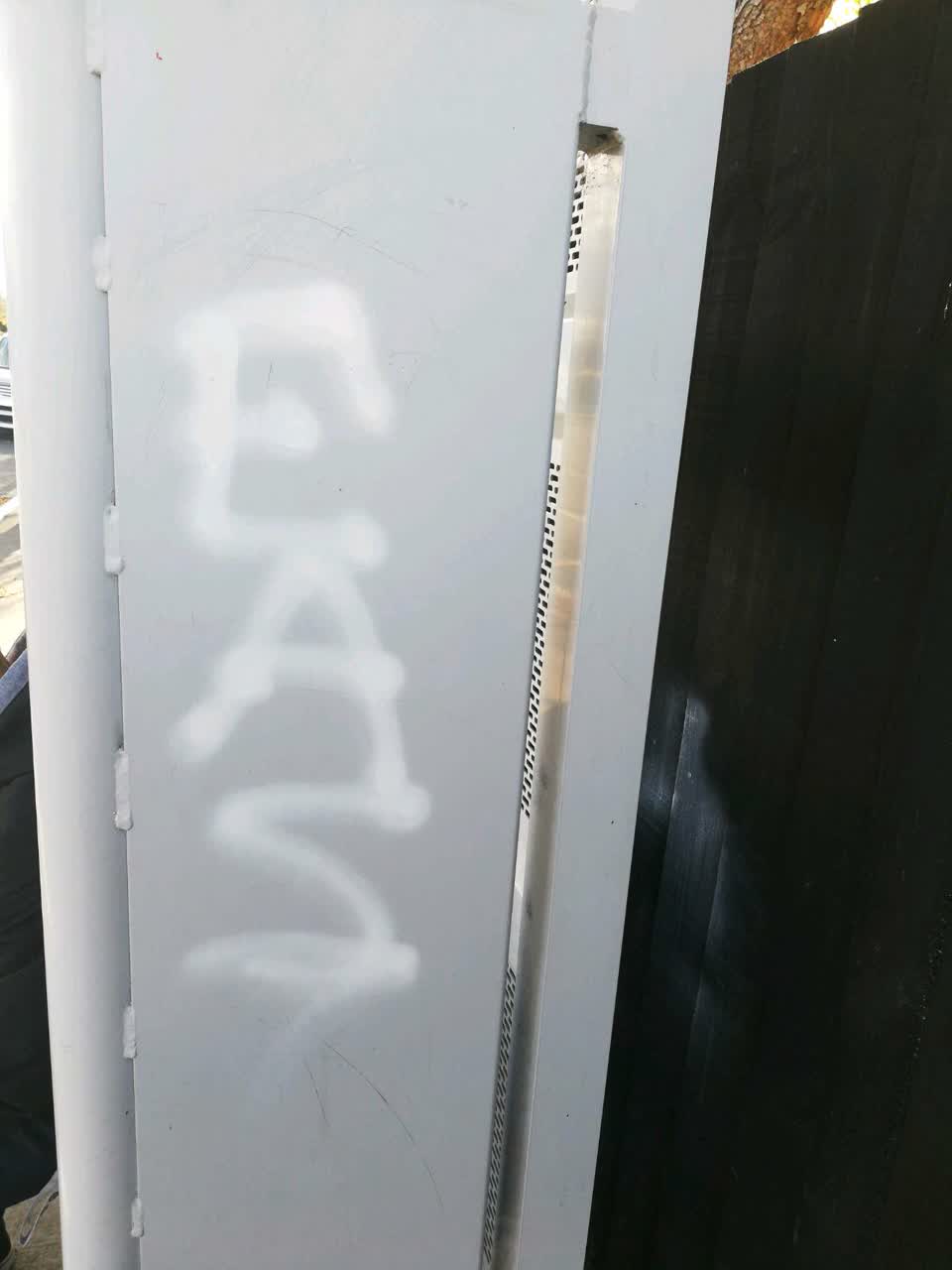 The photograph attached to this graffiti report