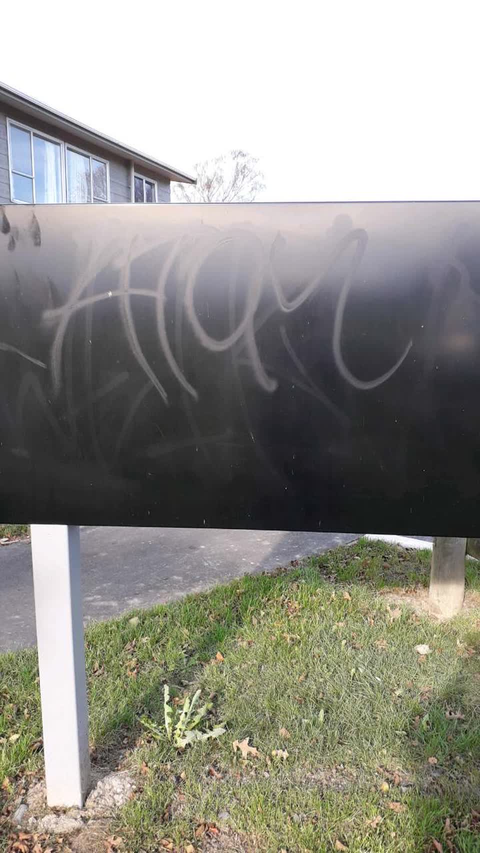 The photograph attached to this graffiti report