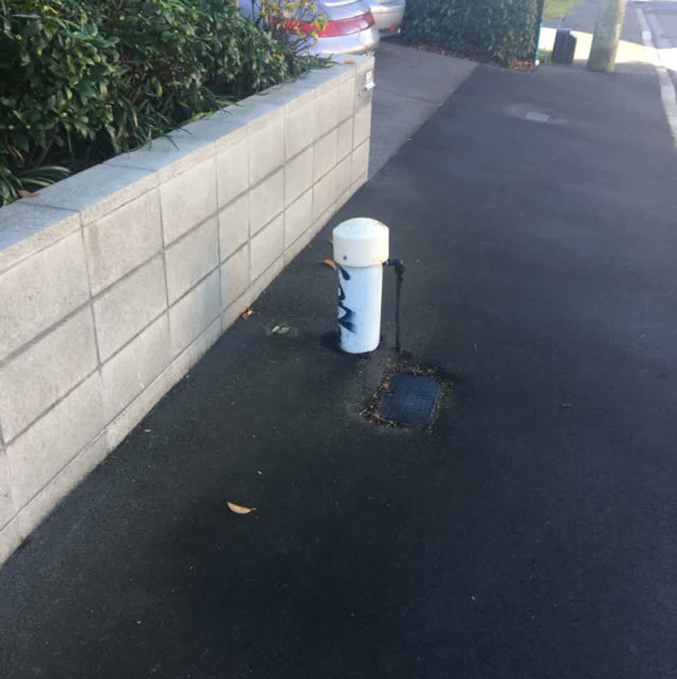 The photograph attached to this roading/streets report