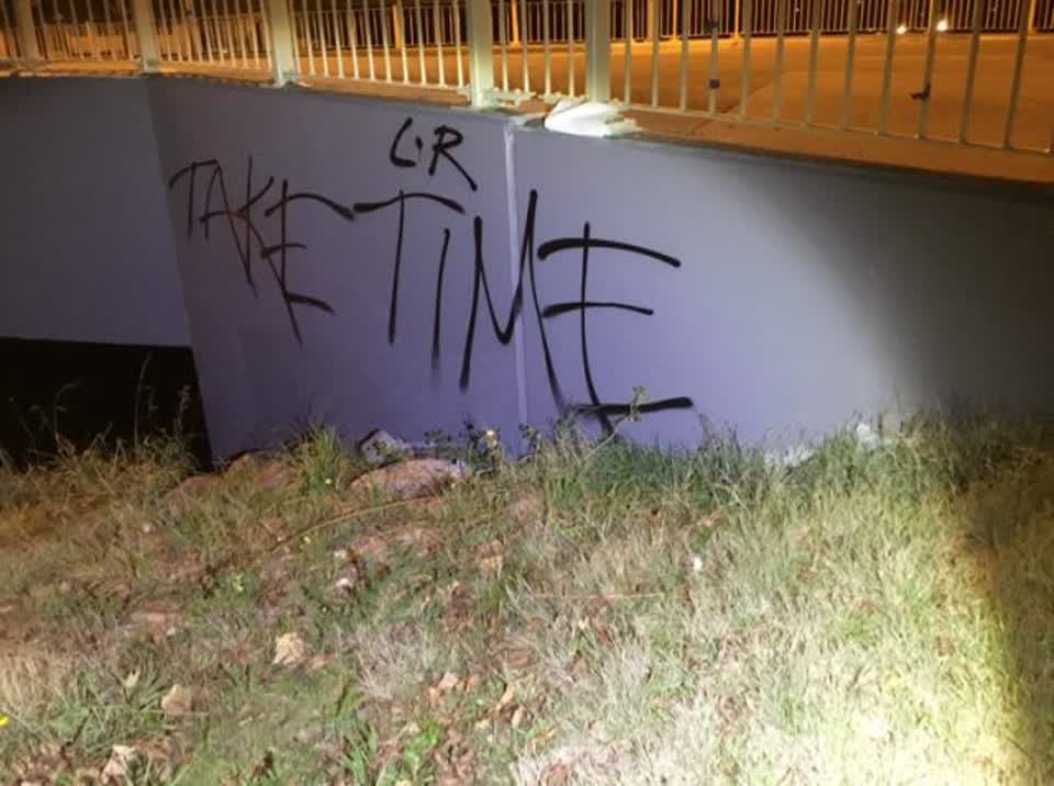 The photograph attached to this graffiti report