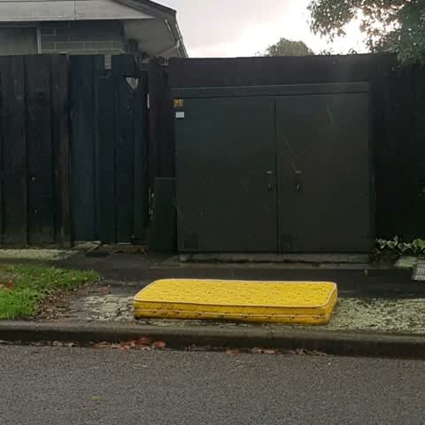 Rubbish/Recycling, a report photo