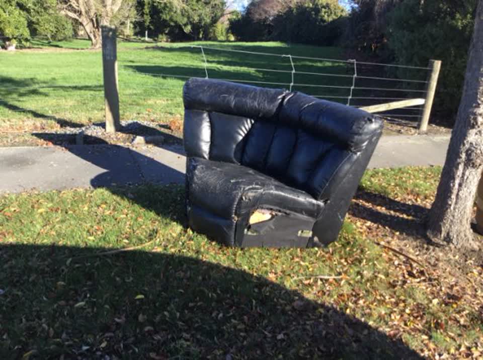 The photograph attached to this rubbish/recycling report