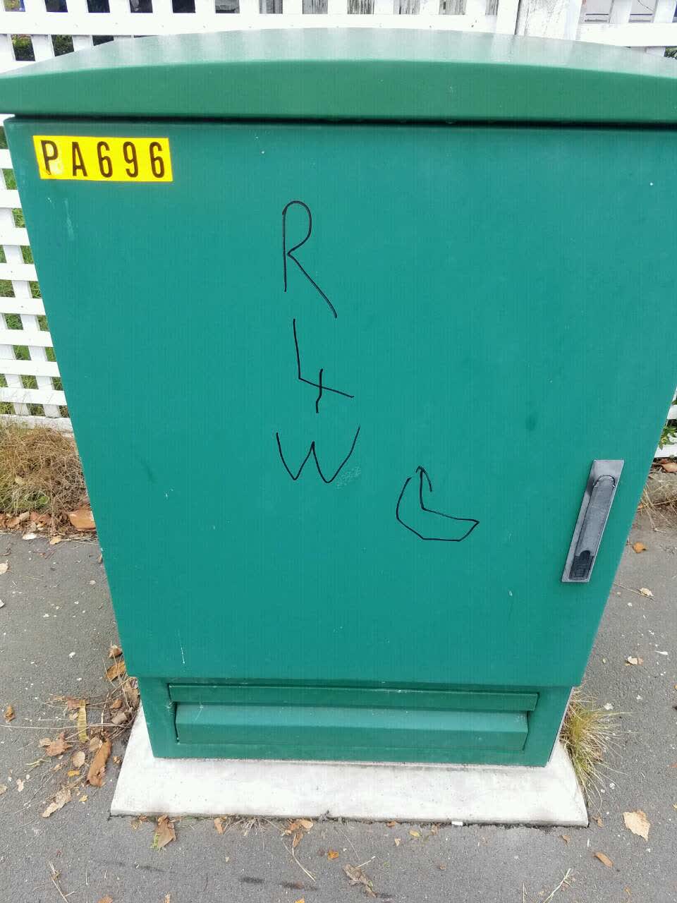 The photograph attached to this graffiti report