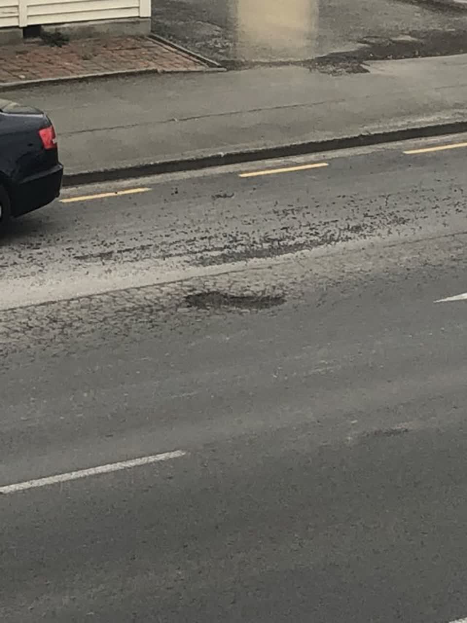 The photograph attached to this roading/streets report
