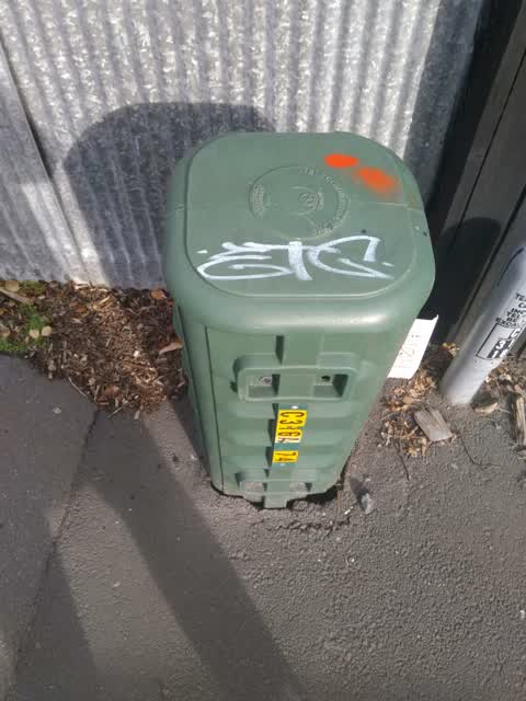Graffiti, a report photo