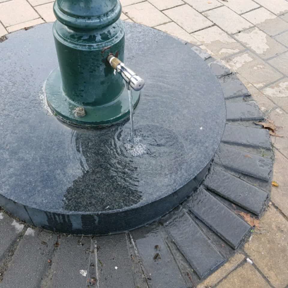 The photograph attached to this water supply report