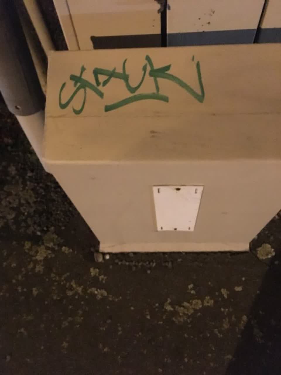 The photograph attached to this graffiti report