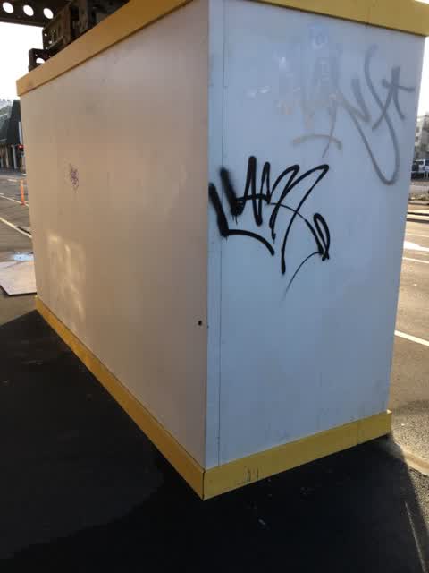 Graffiti, a report photo