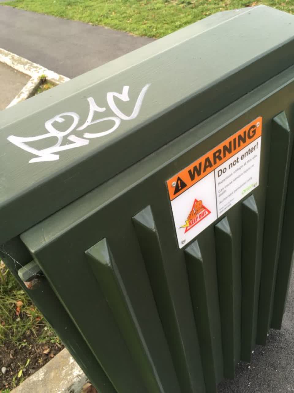 The photograph attached to this graffiti report