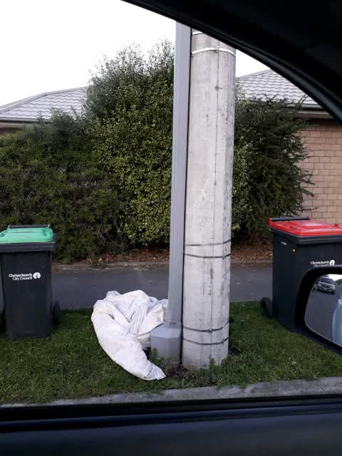 Rubbish/Recycling, a report photo