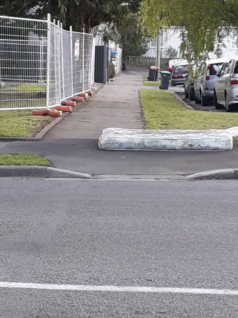 Rubbish/Recycling, a report photo
