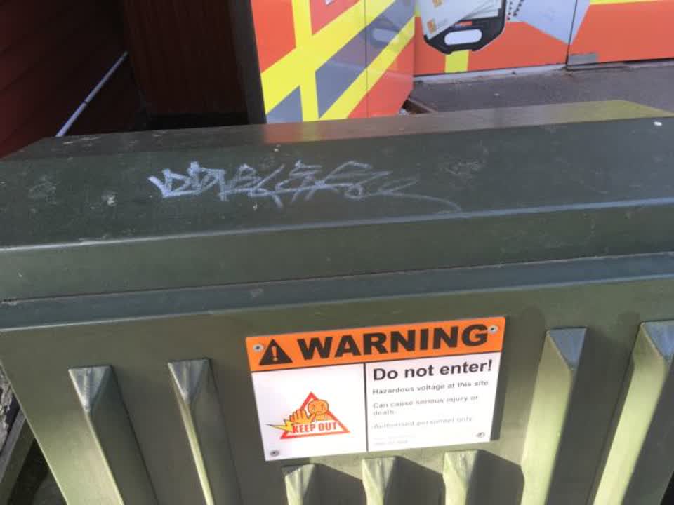 The photograph attached to this graffiti report