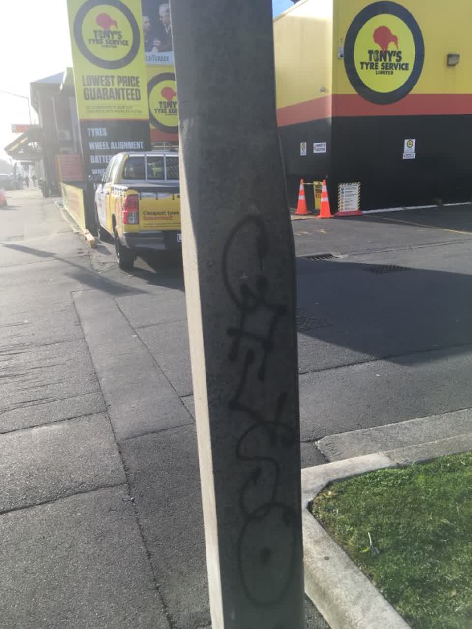 The photograph attached to this graffiti report