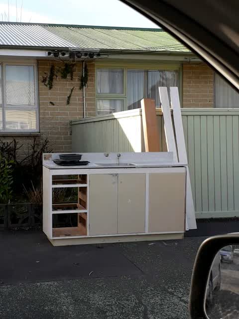 Rubbish/Recycling, a report photo