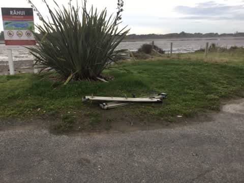 Rubbish/Recycling, a report photo