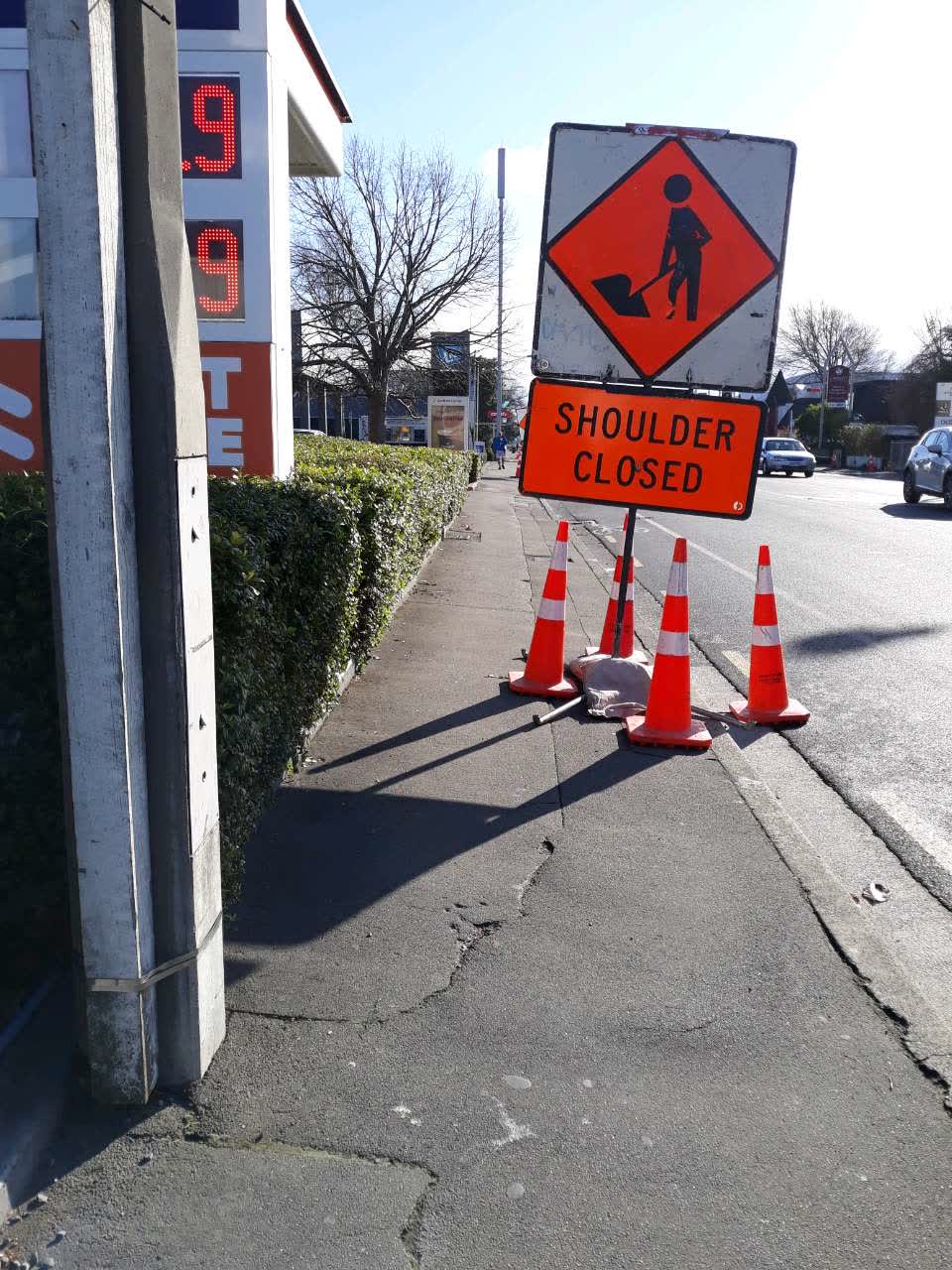 The photograph attached to this roading/streets report