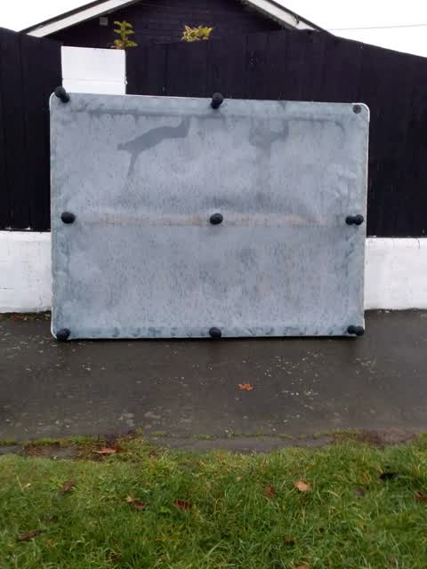 Rubbish/Recycling, a report photo