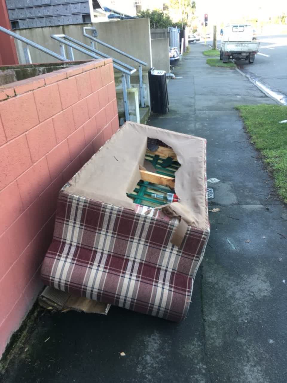 The photograph attached to this rubbish/recycling report
