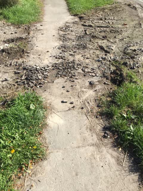 Roading/Streets, a report photo